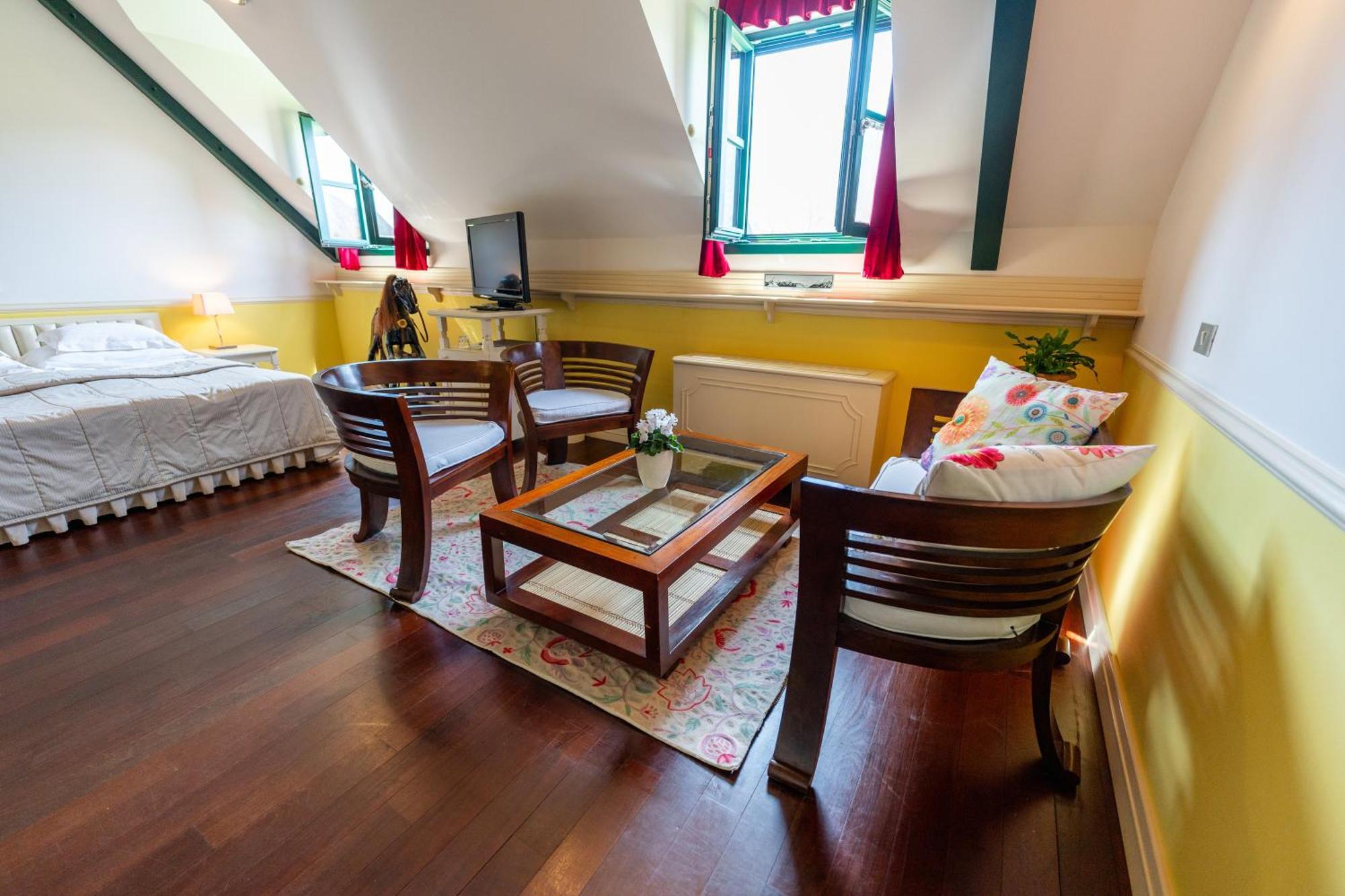 Boutique Hotel Dobra Vila โบเว็ก ภายนอก รูปภาพ