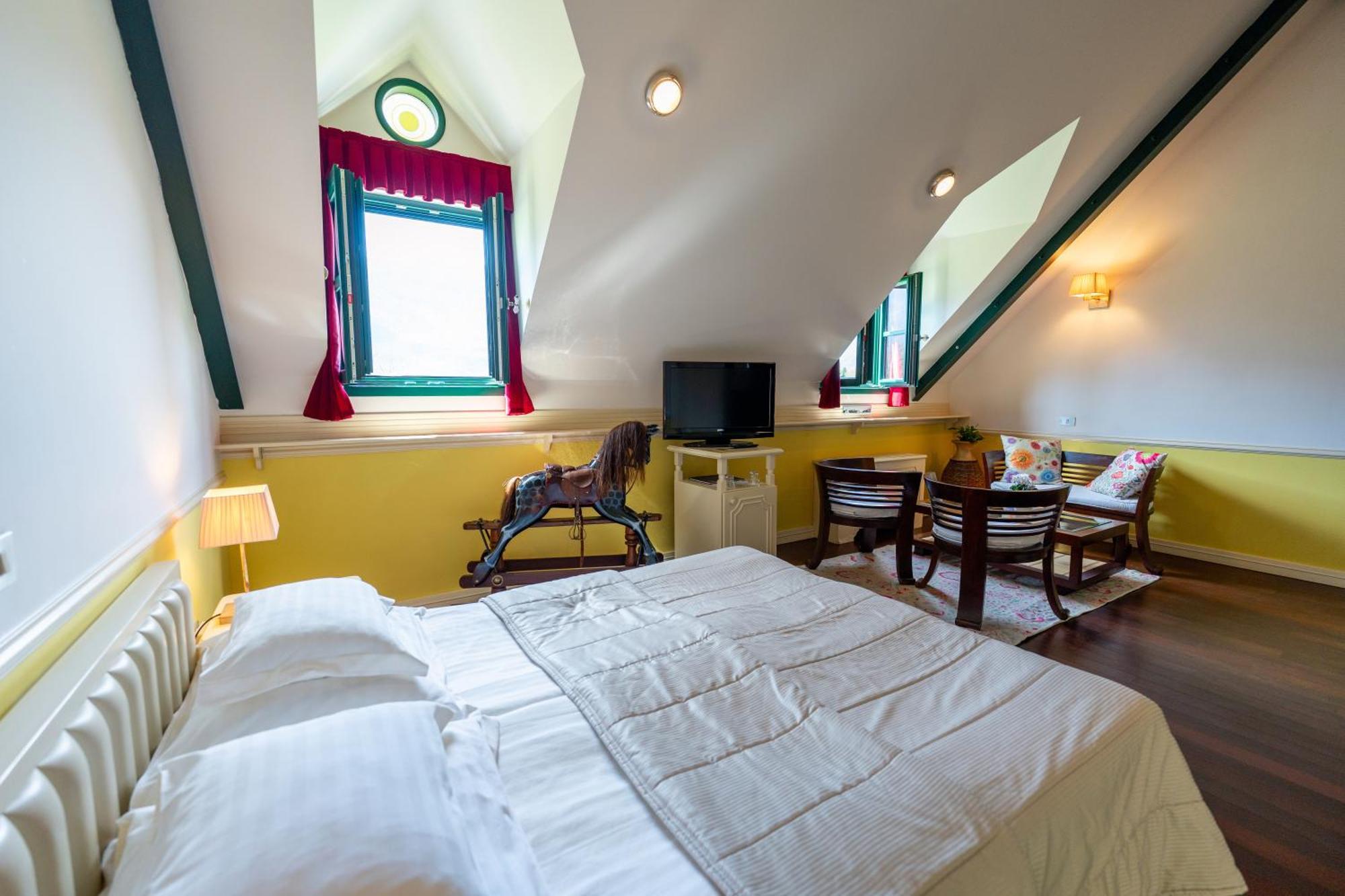 Boutique Hotel Dobra Vila โบเว็ก ภายนอก รูปภาพ